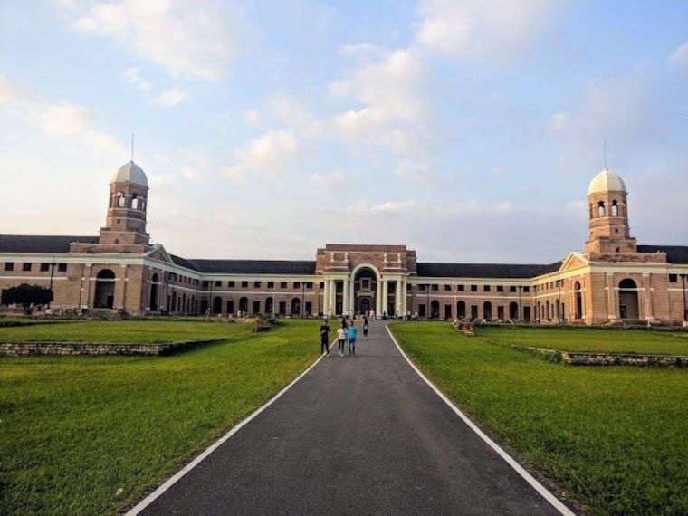 Forest Research Institute-4